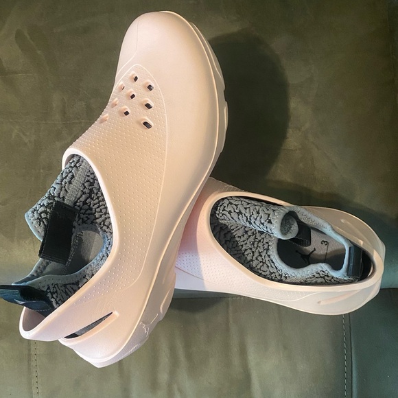 Jordan
System.23 "Pink" clogs - Picture 3 of 7